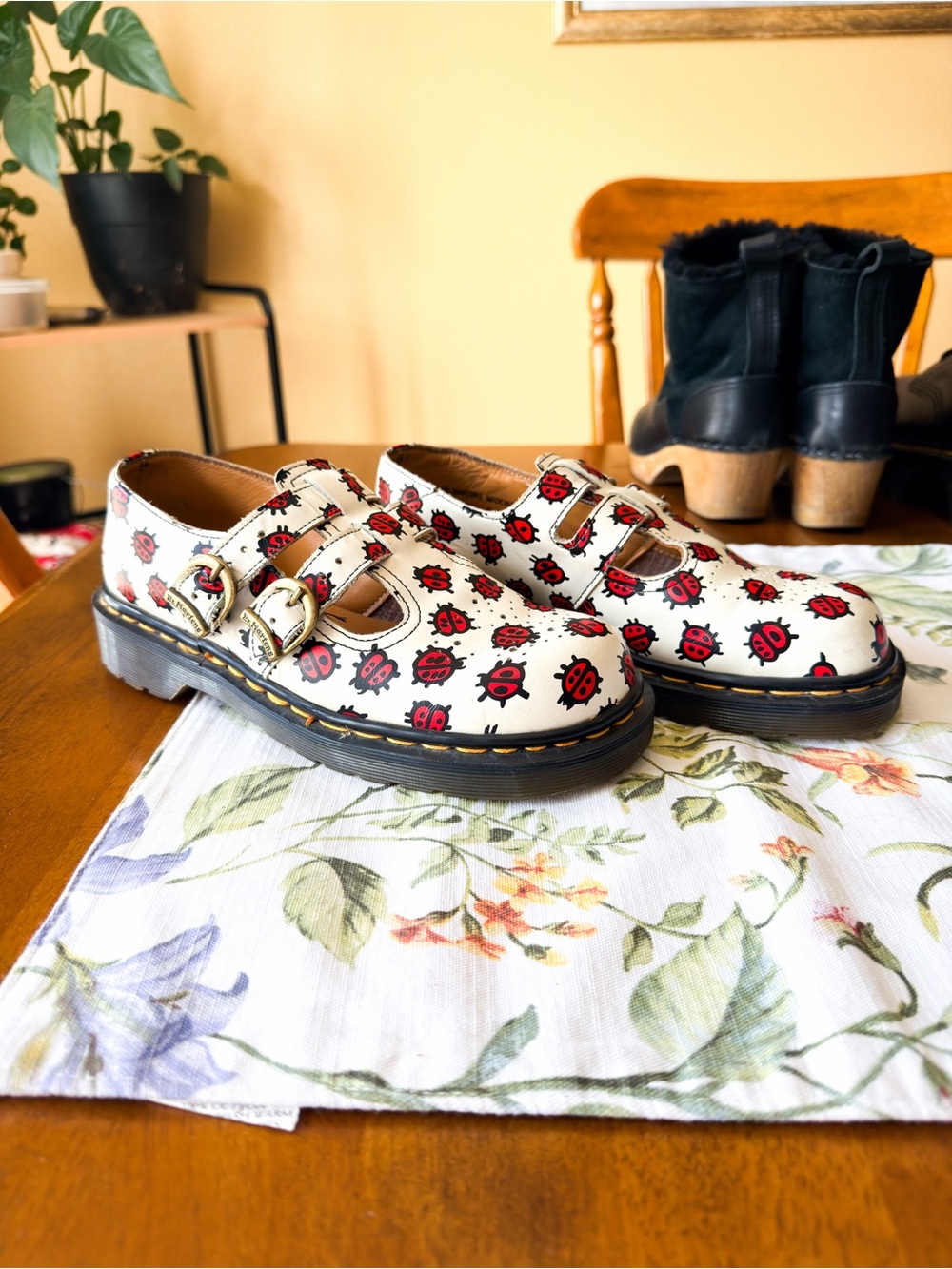 Dr. Martens 8065 Ladybug Print Mary Jane England UK 5 GUC - Picture 2 of 11